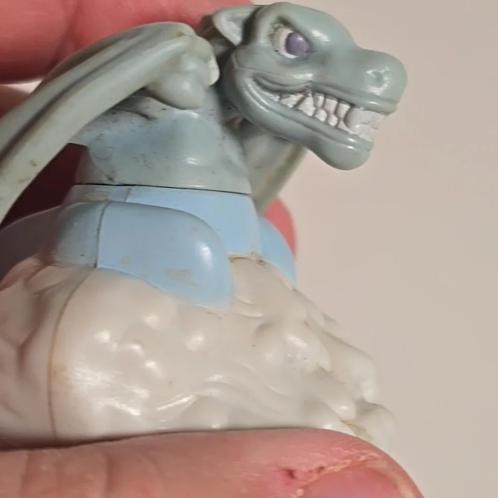 1996 Winged‎ Dragon Guardian Of The Fortress #1 2